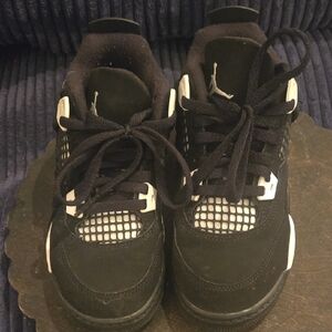 Jordan 4 Suede
